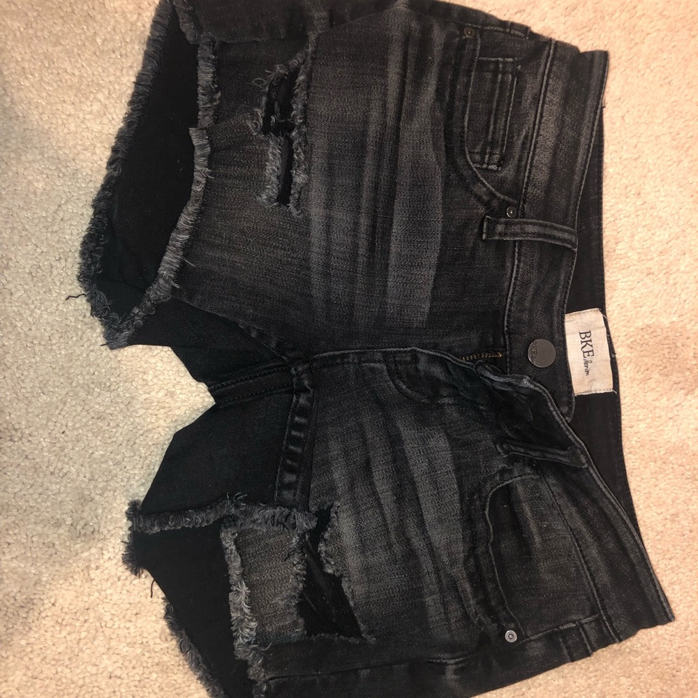 Women’s black BKE Stella Jean shorts. Size 24.